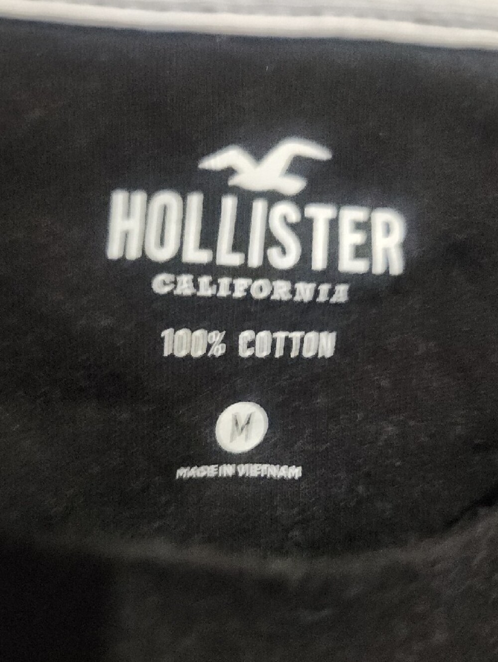 Hollister Black Short Sleeve Logo Tee - Picture 2 of 2